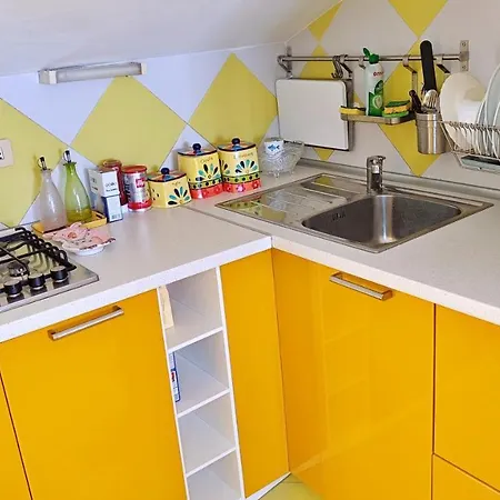 Lo Scrigno Del Sole Apartment *